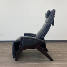 Load image into Gallery viewer, Certified Renewed Svago Newton Zero Gravity Recliner