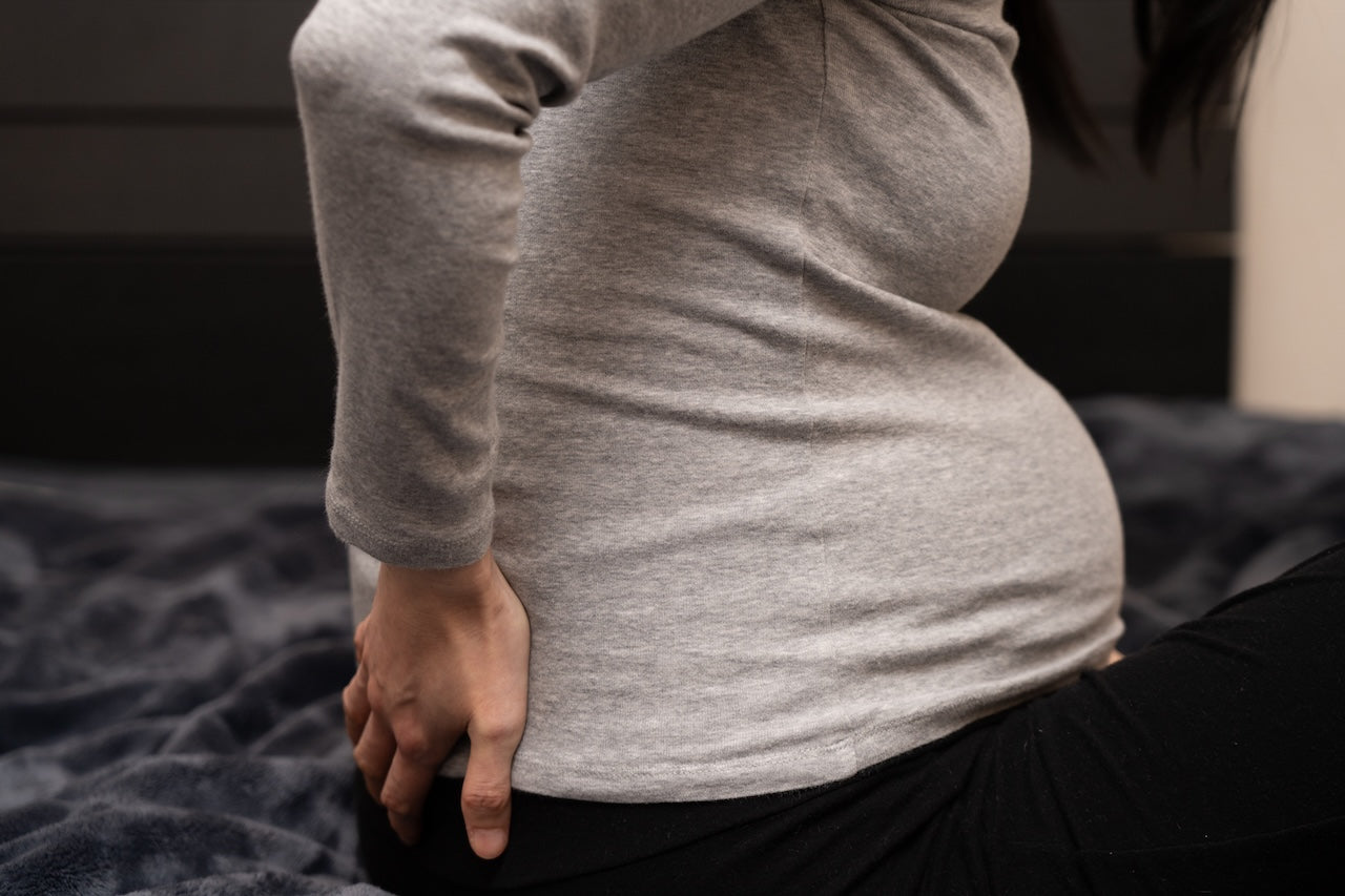 woman-with-sciatic-nerve-pain-while-pregnant