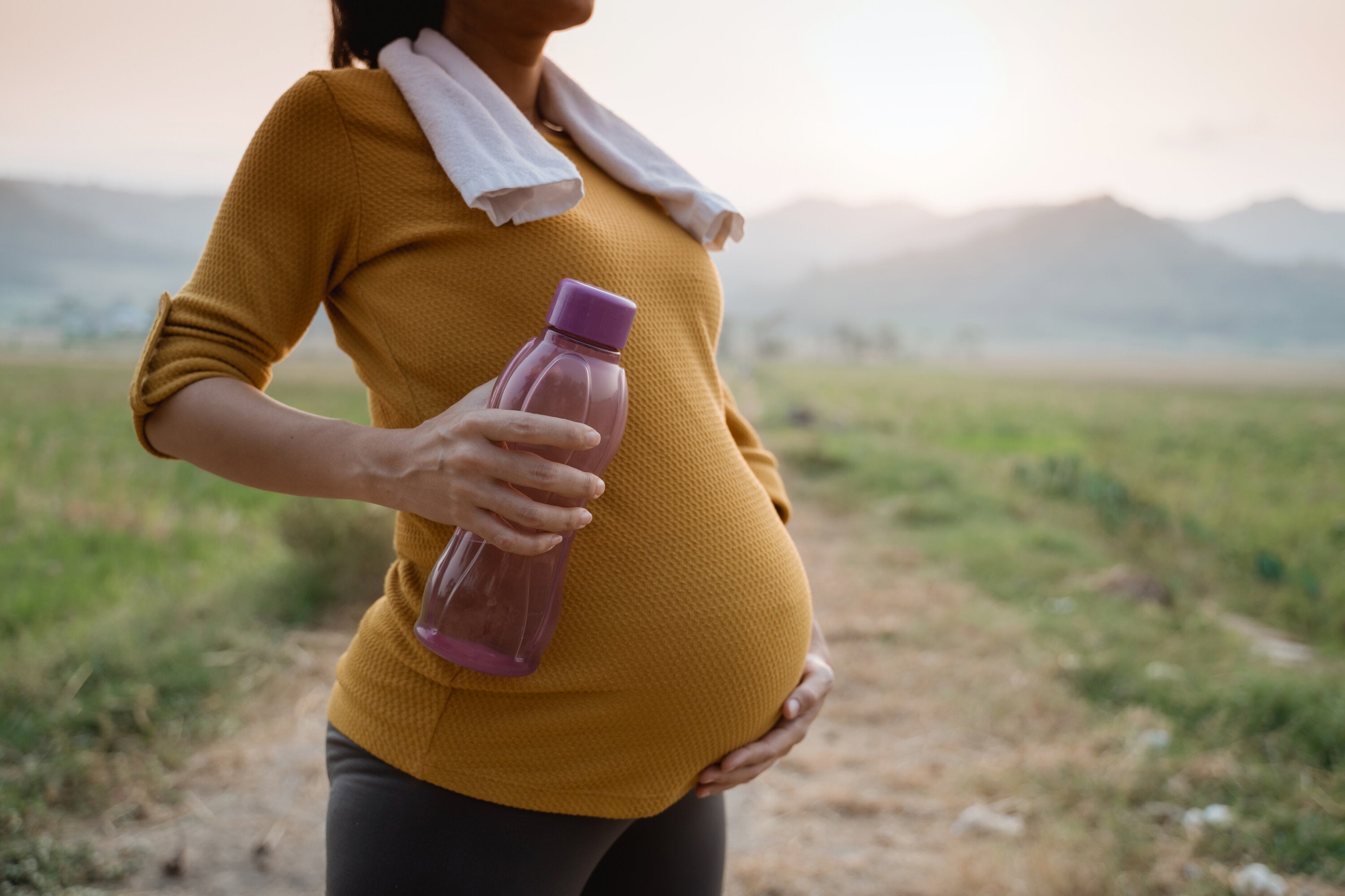 woman doing exercise during pregnancy