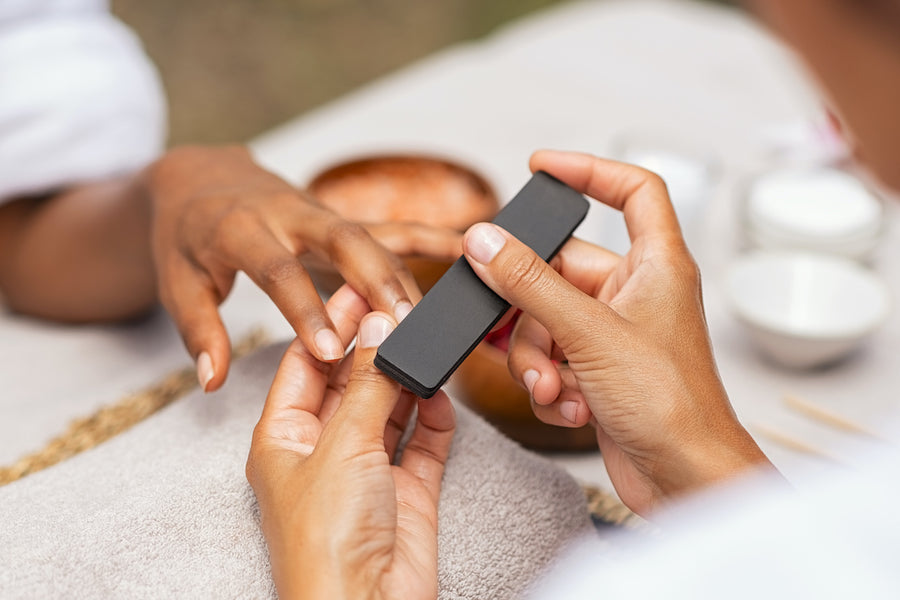 Why Zero Gravity Chairs Make the Best Nail Salon Chairs