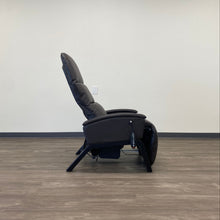 Load image into Gallery viewer, Certified Renewed Svago Lite Zero Gravity Recliner